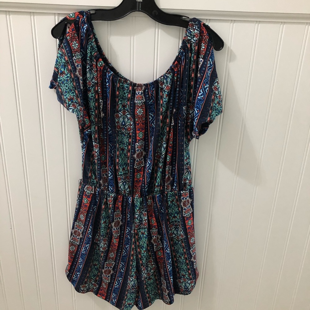 romper - Picture 2 of 2